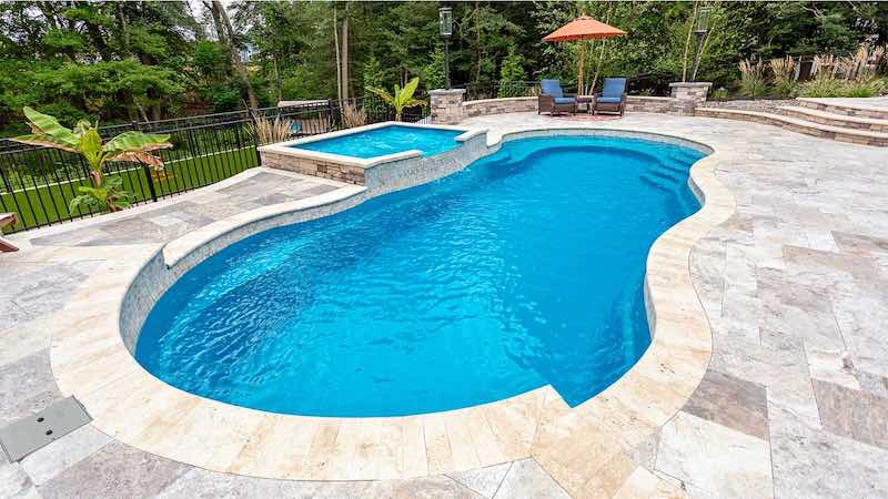 swimming-pool-colors-crystal-blue