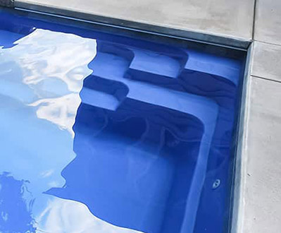 colore della piscina Sapphire blue 