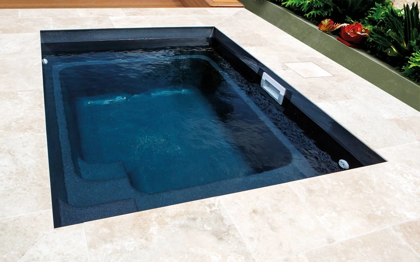 The Fiji Plunge, a fiberglass plunge pool by Leisure Pools