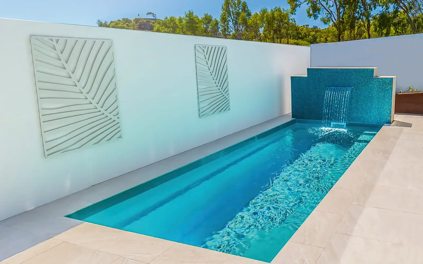 Leisure-Pools-Esprit-Fiberglass-Swimming-Pool-updated Esprit. Schlankes Design. Optimale Passform.